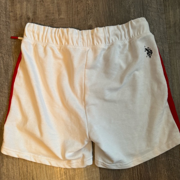 Canada Shorts 🇨🇦 - Picture 5 of 6